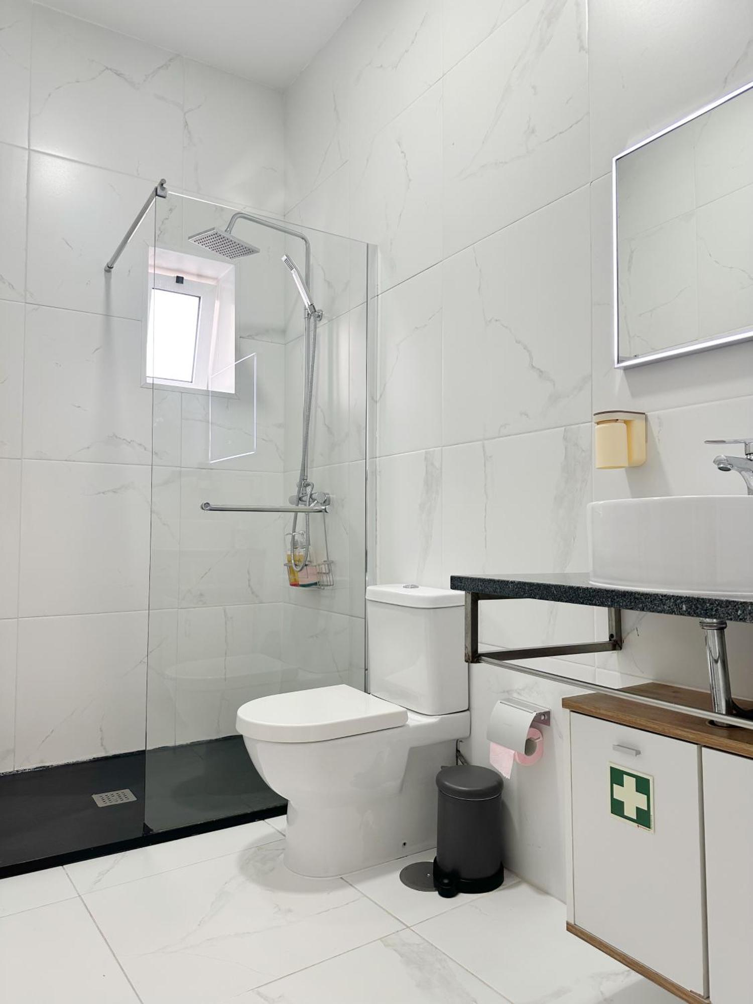 Central Cozy Stay 2 Ac Near Metro Porto Dış mekan fotoğraf